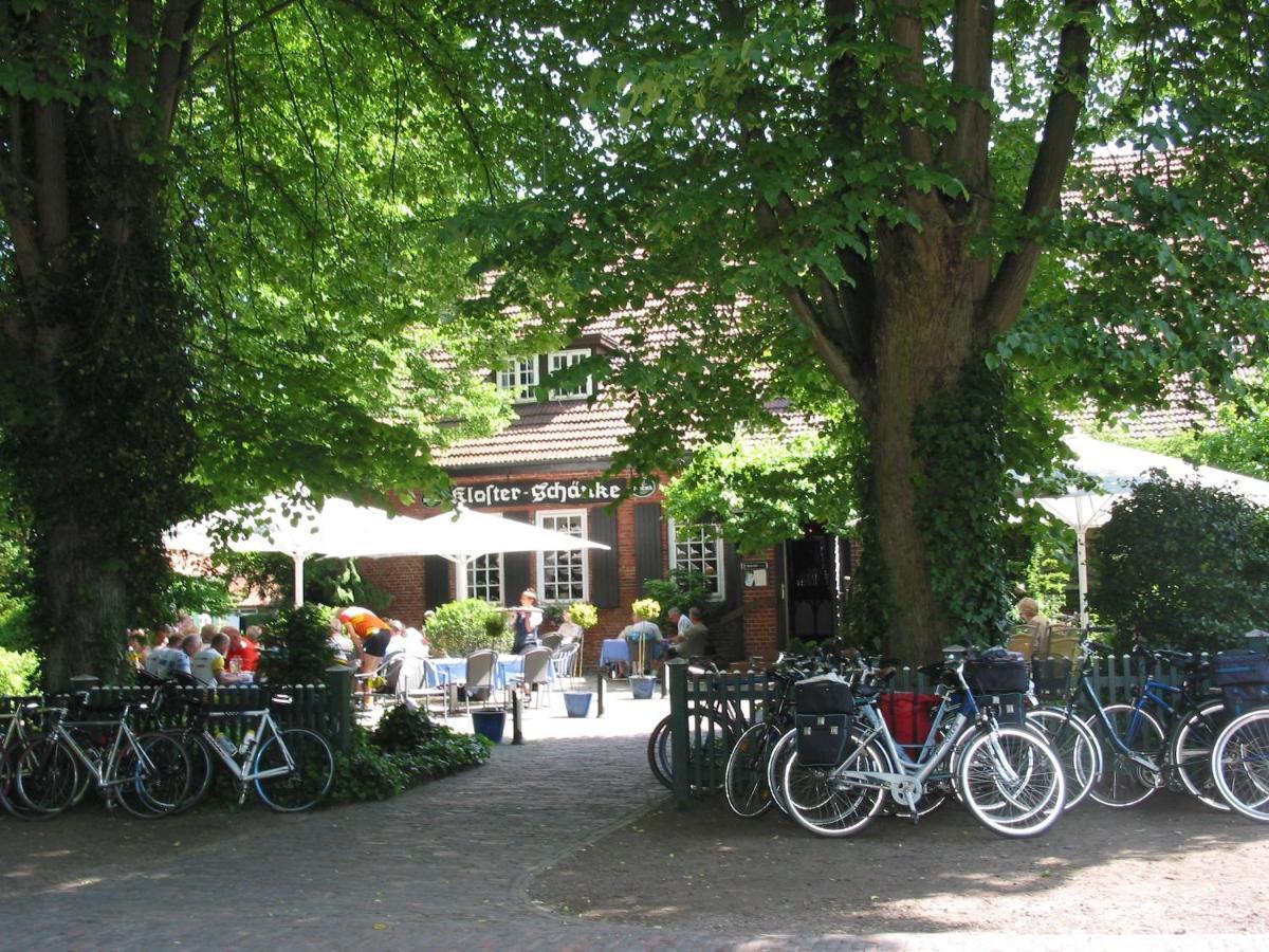 Klosterschaenke Hude Hotel Ferienwohnungen Restaurant Cafe Hude (Oldenburg) Exterior foto